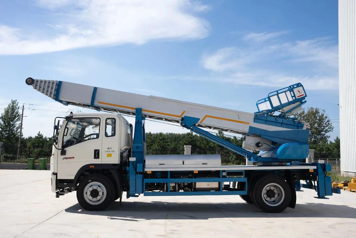 龙湖镇云梯上料车租赁费用