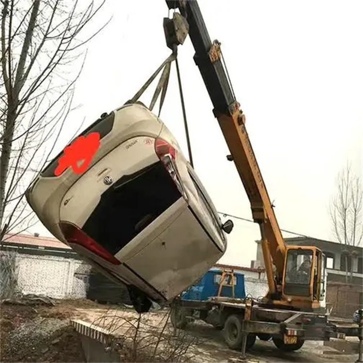 龙湖镇随时待命，吊车24小时道路救援服务全解析