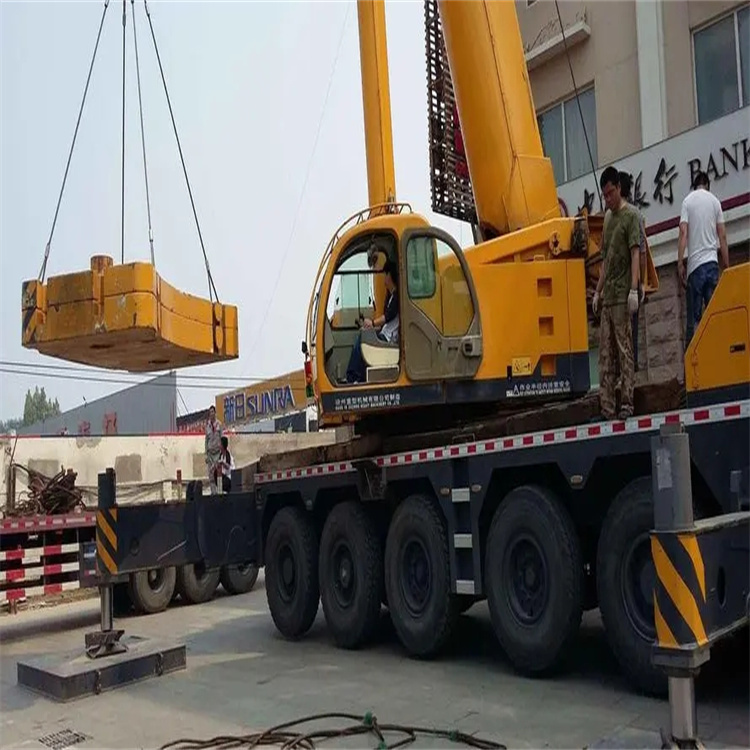 龙湖镇当地吊车出租|机器吊装|75吨|工厂搬迁服务